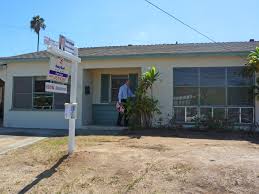 Foreclosure Acquisition Loans - Hard Money Financing in the Hamptons - Fast financing for acquiring foreclosure properties.